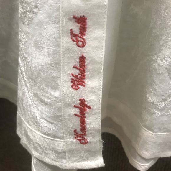 Robert Graham embroidered shirt. Beautiful fabric. - Picture 3 of 4